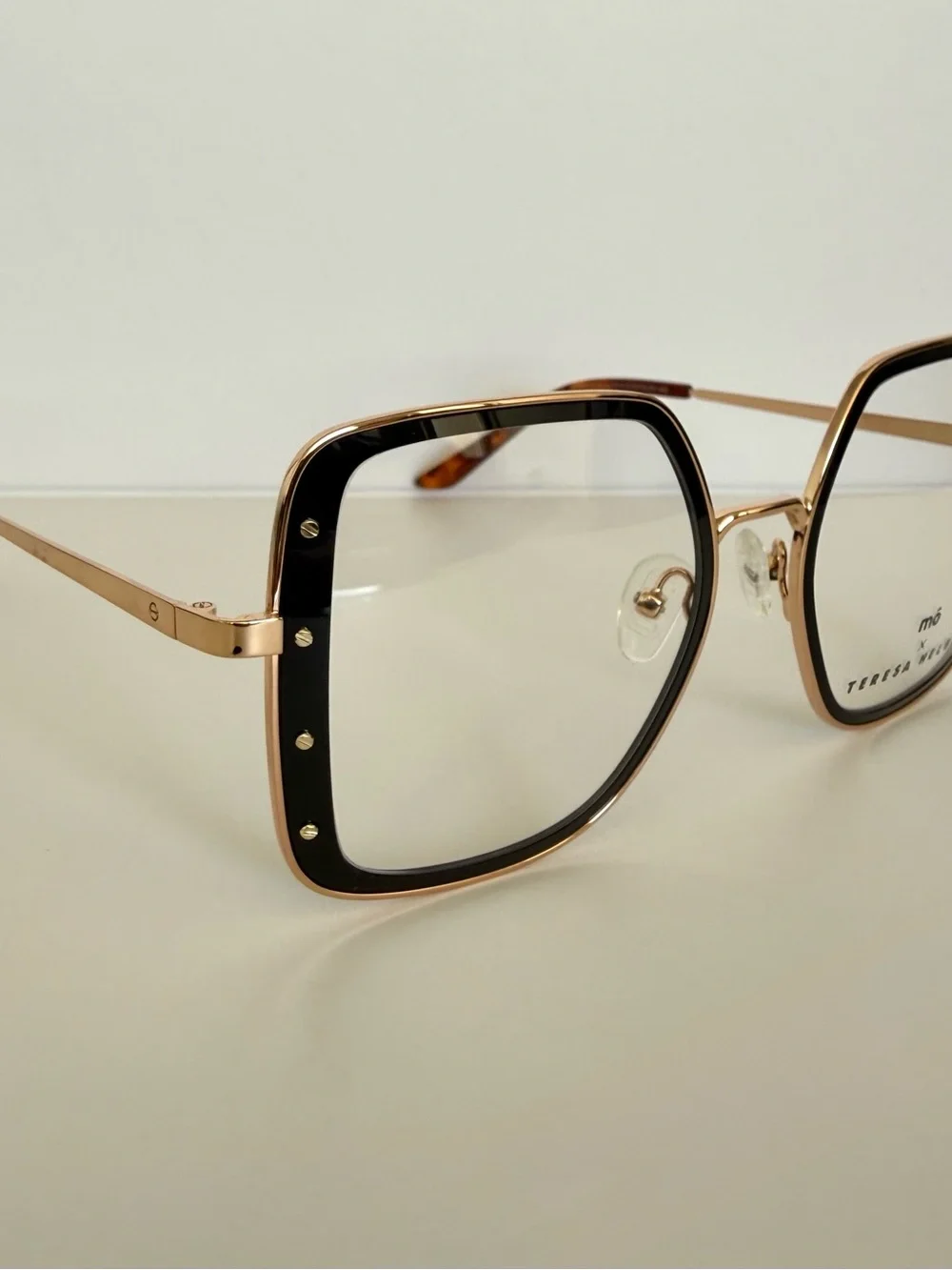 NEW!!! MO women black eyeglasses European brand Authentic